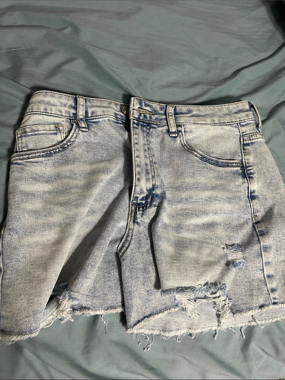 VBRET Light Wash Denim Jeans - Light Blue